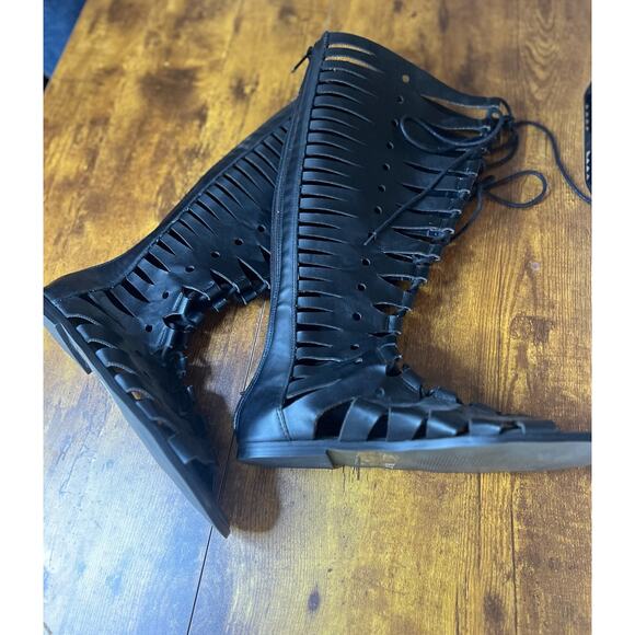 Torrid Cutout Lace Up Knee High Sandals 8 WW - Picture 3 of 6